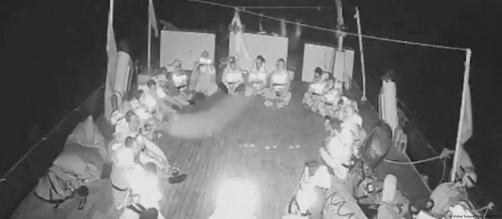 La Flotilla fue rodeada y barcos son trasladados a Israel – DW – 01/10/2025