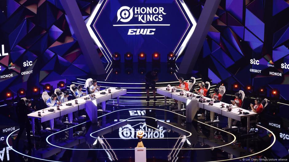 EA: What do Saudi Arabia and US get from video game deal?