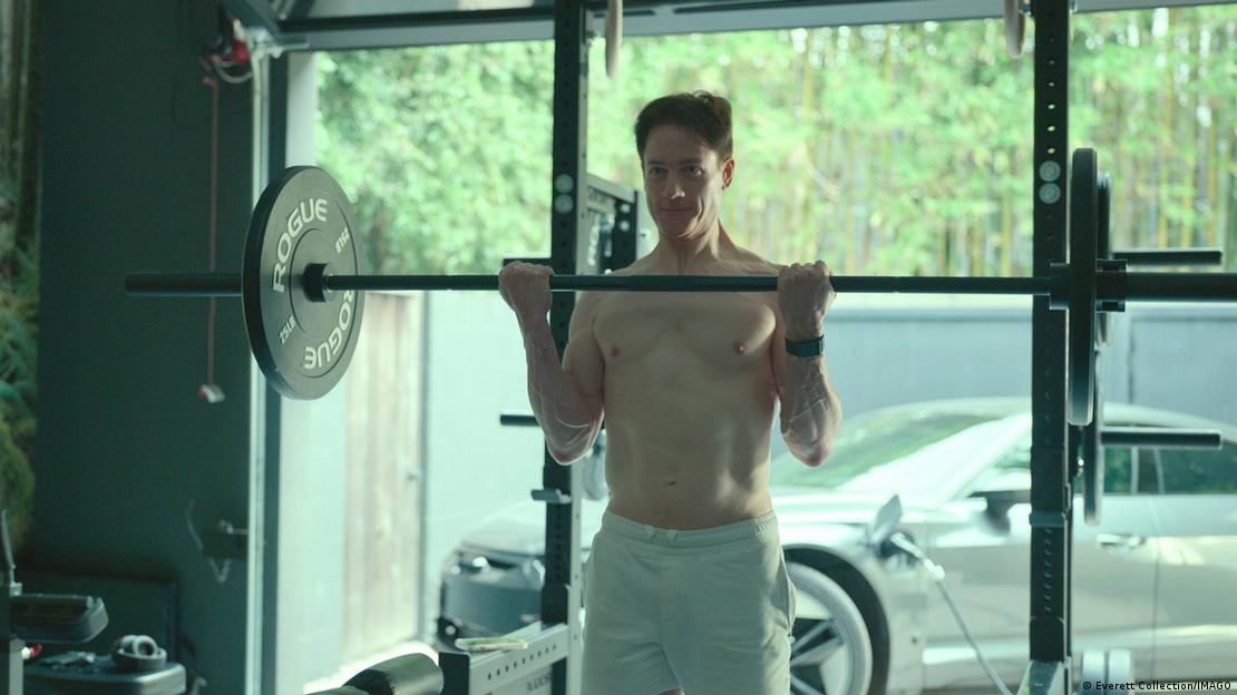 Johnson creó el Proyecto Blueprint en 2021 tras vender su empresa Braintree por 800 millones de dólares para evaluar y rejuvenecer cada órgano de su cuerpo.