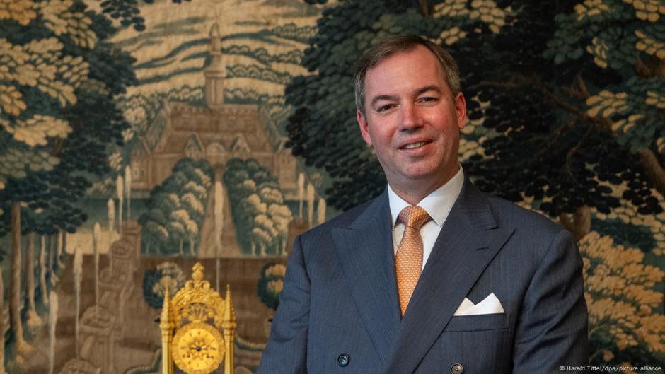 Luxembourg: Grand Duke will abdicate with son to take over