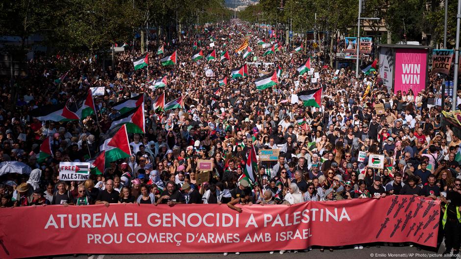 Cientos de miles marchan en Europa en apoyo a palestinos