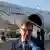 Wadephul hace una declaración antes de partir hacia Qatar, en el aeropuerto de Berlín-Brandeburgo (05.10.2025)