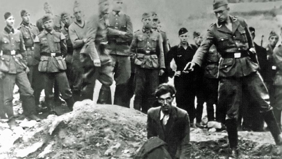 Počinilac sa fotografije „Poslednji Jevrejin u Vinici“ sada ima ime