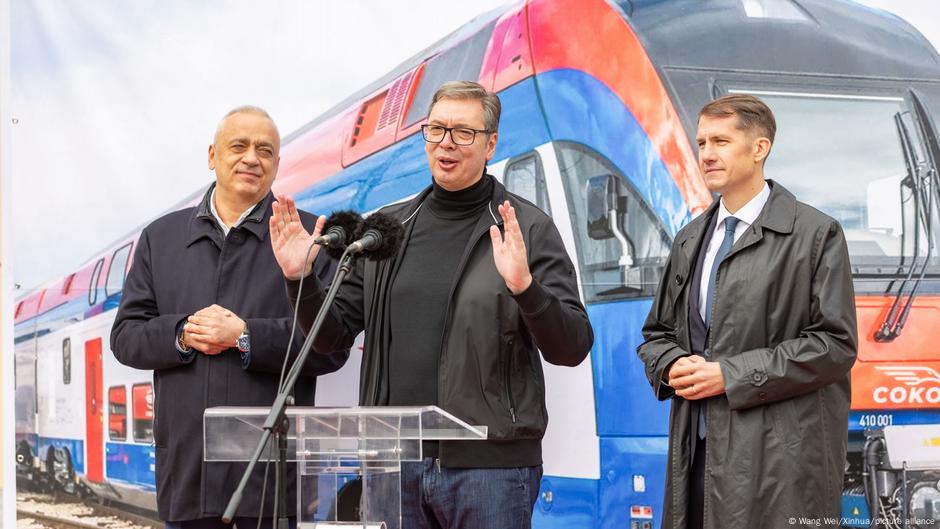 Aleksandar Vučić 3. oktobra: „To što sada ne možemo da otvorimo tri stanice, je – iako će vam oni dati bezbroj objašnjenja – samo zbog onoga što se desilo pre 11 meseci“