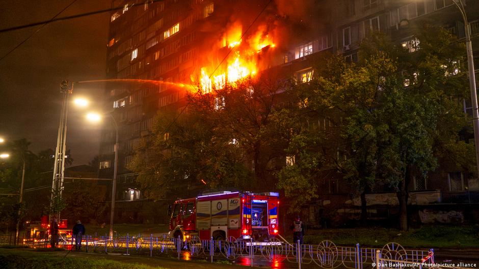 465 дронів і 32 ракети: удар РФ частково знеструмив Київ і 9 регіонів