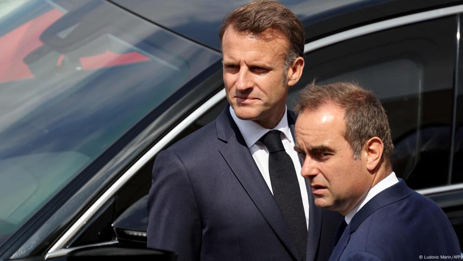 Emanuel Makron i Sebastujan Lekorni u julu 2025.