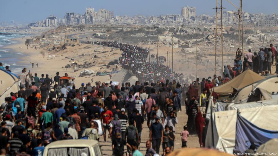 غزة - عودة آلاف النازحين وواشنطن تؤكد عدم نشر قوات أمريكية