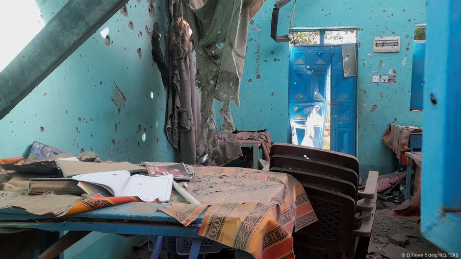 "الموت بالقصف أو الجوع"..الفاشر تحت نيران المسيرات