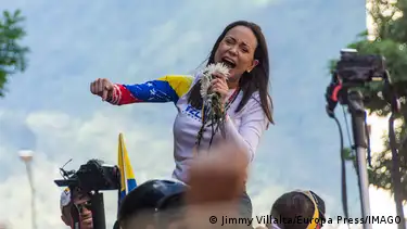 La líder opositora venezolana María Corina Machado durante protestas en Caracas.