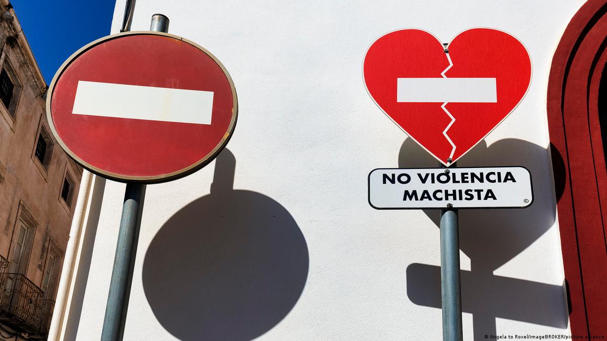 La violencia machista en España se ceba con latinoamericanas – DW –  11/10/2025