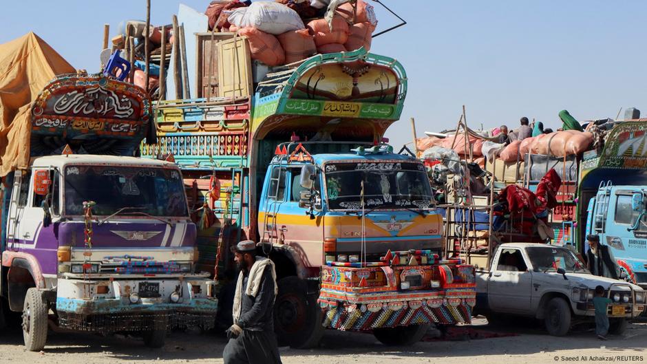 عشرات القتلى في تصعيد غير مسبوق على حدود باكستان وأفغانستان