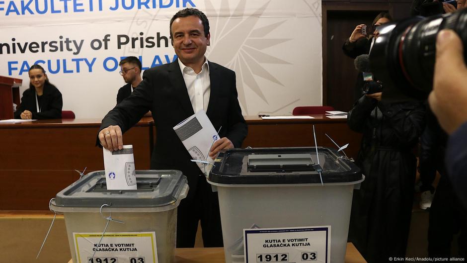 Trenutni premijer Aljbin Kurti je glasao u Prištini - njegova stranka je znatno oslabljena