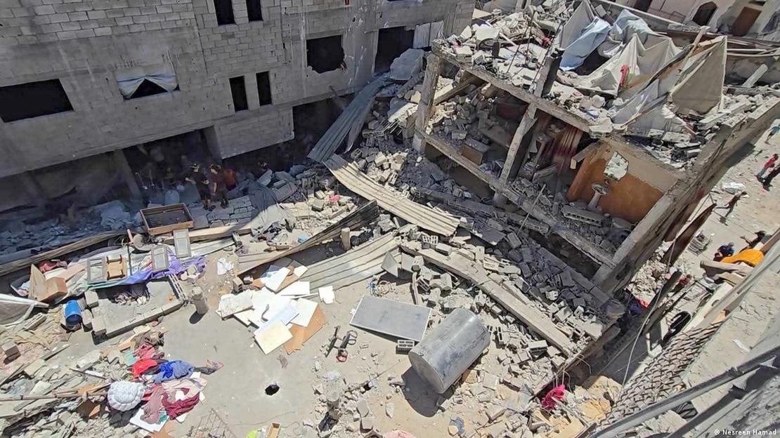 Поглед од воздух на уништена куќа во северниот дел на градот Газа Поглед од воздух на уништена куќа во северниот дел на градот Газа