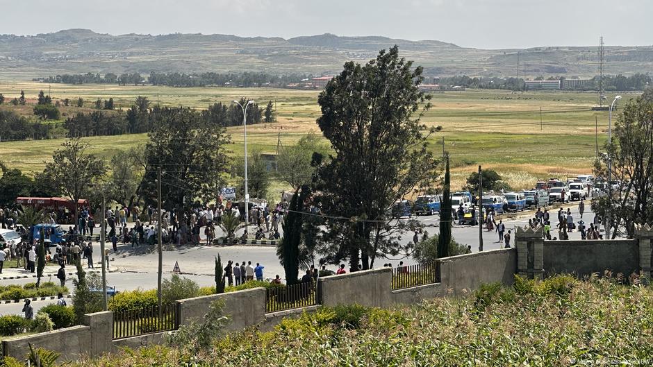 የደሞዝና ሌሎች ጥያቄዎችን ያነሱ የትግራይ ሐይሎች የተቃውሞ ትዕይንት በመቀለ