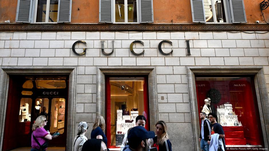 EU fines Gucci, Chloe, Loewe for price fixing  DW  10/14/2025