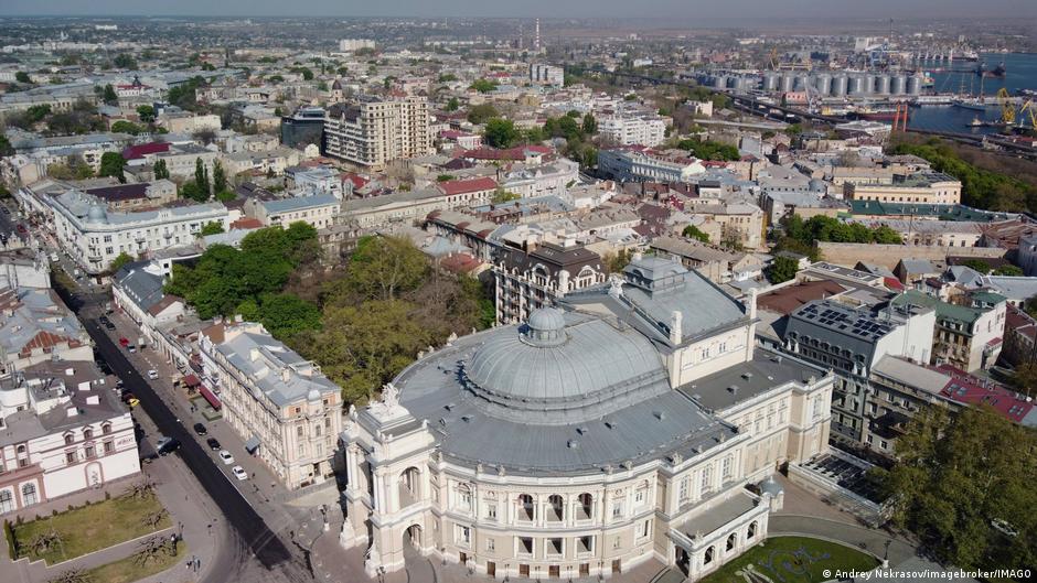Створення військової адміністрації в Одесі - місту слід готуватися до двовладдя?
