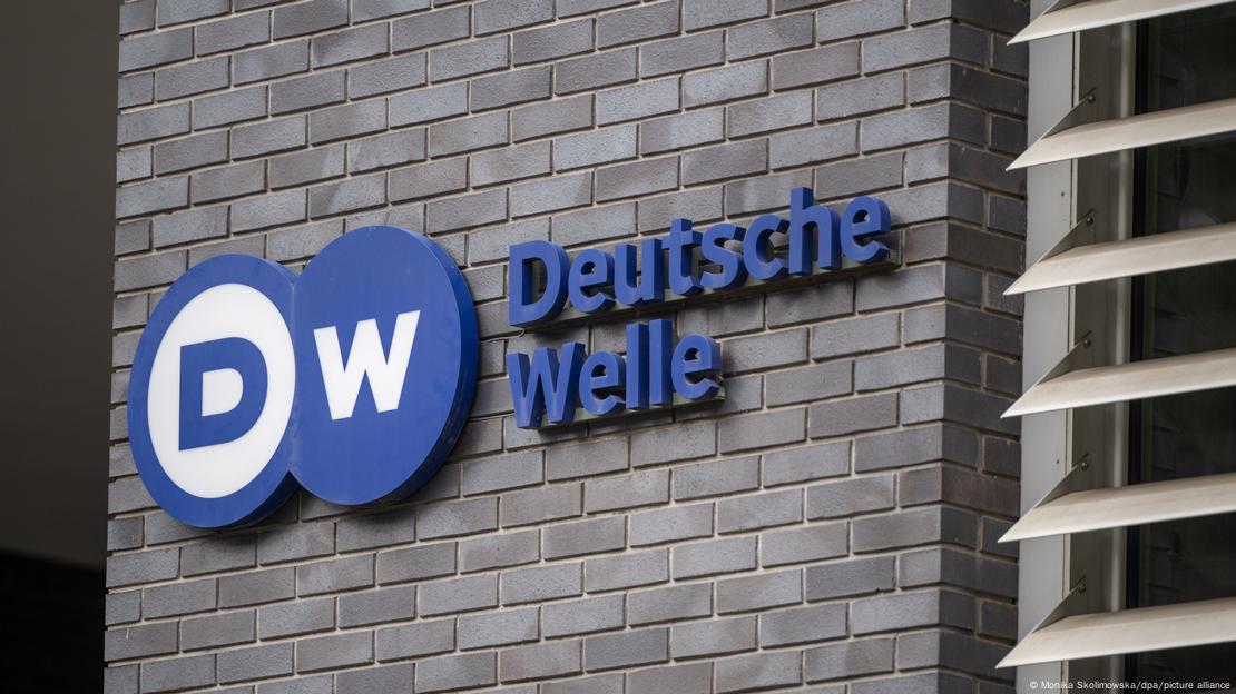 Alman dış yayın kuruluşu Deutsche Welle (DW) de yapay zeka üzerine yapılan medya araştırmasının katılımcıları arasında yer aldı