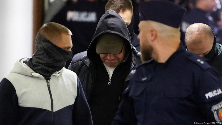 Nord Stream: Poland blocks extradition of suspect to Germany – DW – 10/17/2025