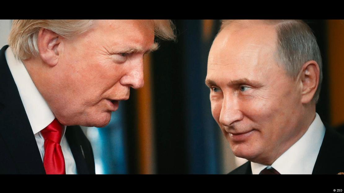 Претседателите на САД и на Русија, Доналд Трамп и Владимир Путин на фотографија во крупен план додека разговараат