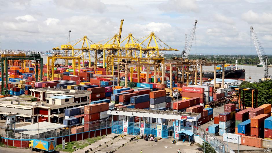 Bangladesh plans to lease ports to foreign firms spark anger DW 10/17/2025