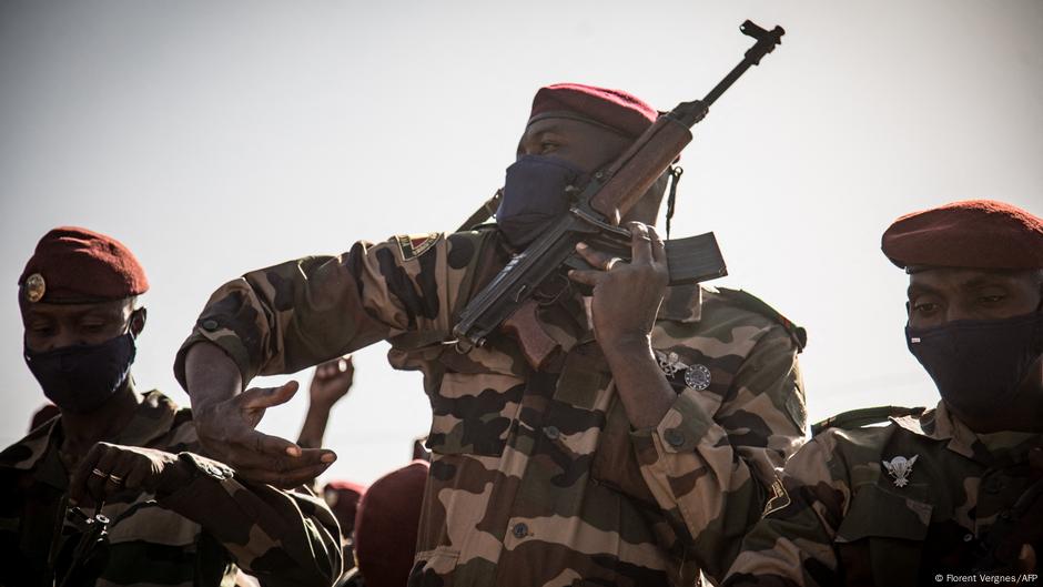 Mali: how Russian mercenaries exploit military equipment  DW  10/24/2025