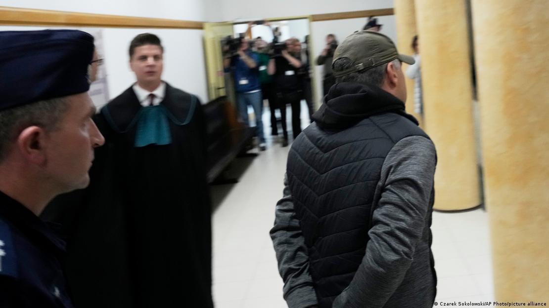 Polen Warschau 2025 | Wolodymyr Z. verlässt Gerichtssaal Polen Warschau 2025 | Wolodymyr Z. verlässt Gerichtssaal