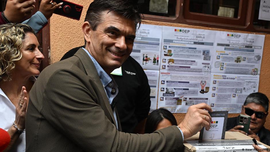 Paz acuerda "reforzar" las relaciones entre Bolivia y China