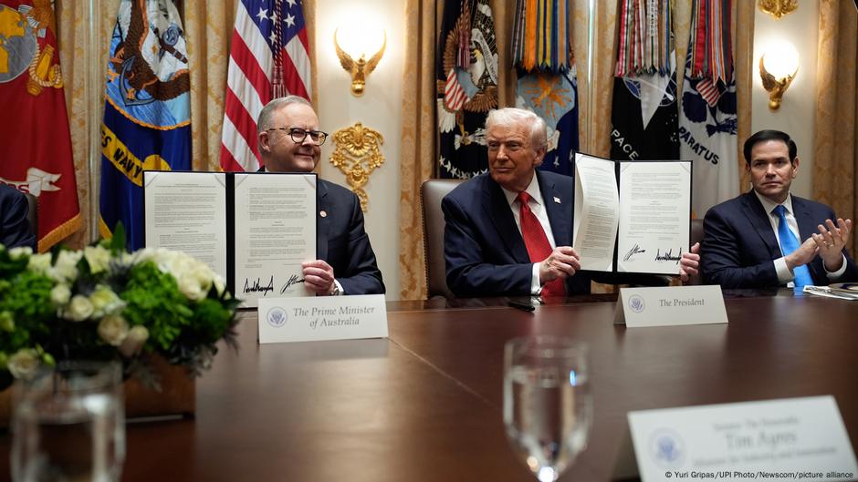 Trump signs .5 billion rare earths deal with Australia – DW – 10/20/2025