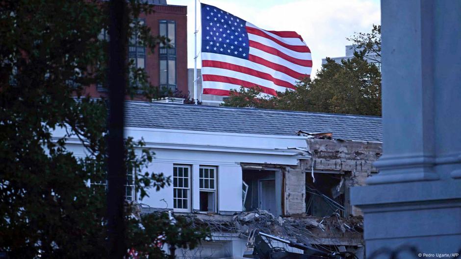 White House demolition work for new ballroom begins — Trump – DW – 10/21/2025