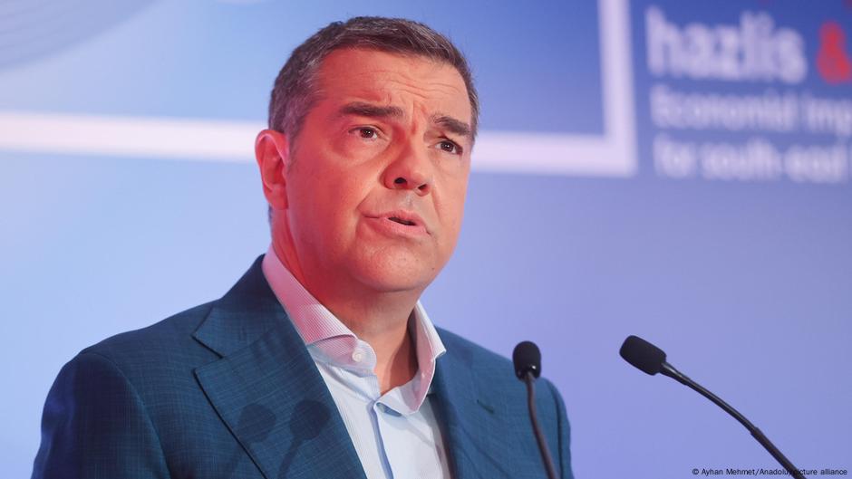 Aleksis Cipras želi da se vrati na političku scenu, ali s novom strankom