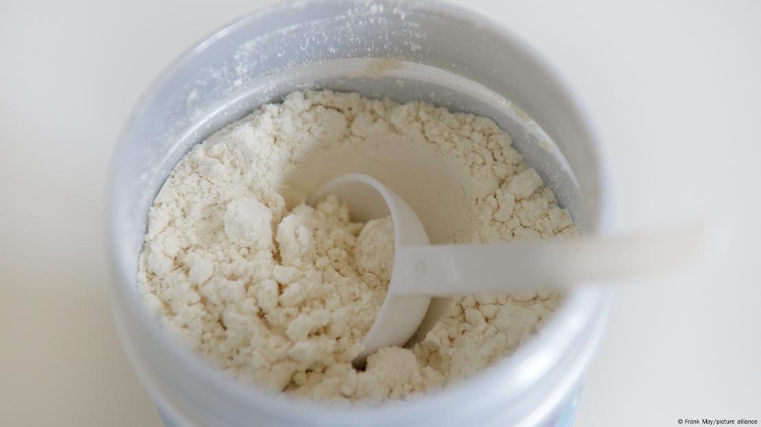 La FDA solo inspeccionó 600 de los 12.000 fabricantes de suplementos registrados el año pasado, evidenciando un preocupante vacío regulatorio.