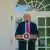 En la imagen aparece el presidente estadounidense, Donald Trump, en la Casa Blanca.
