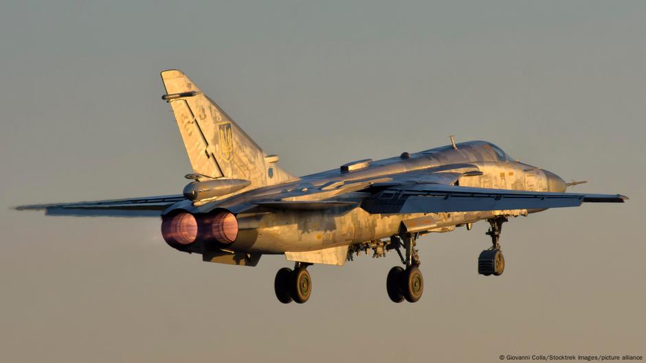 Ukraine updates: Kyiv targets major Russian explosives plant  DW  10/22/2025