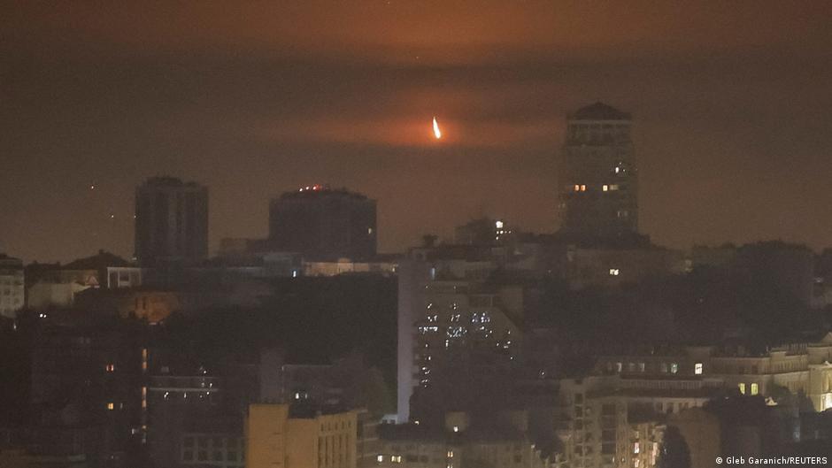 Комбінований удар РФ: 28 ракет і 405 дронів, зафіксовано влучання на 26 локаціях