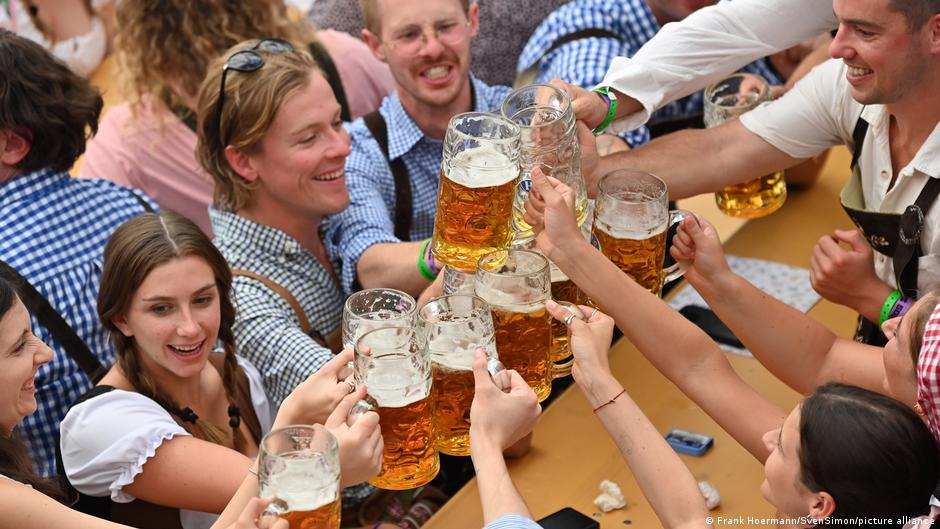 Germany: Oktoberfest beer prices rise, outpacing inflation
