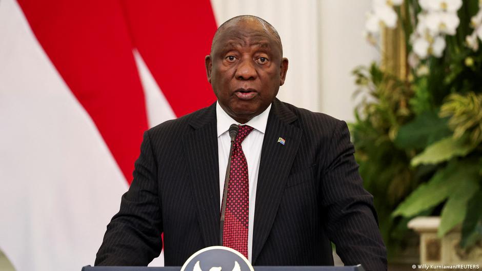 Ramaphosa ya ki murabus duk da barazanar tsige shi