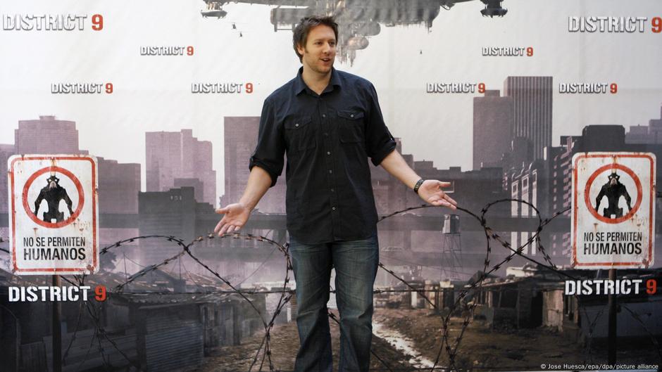 Južnoafrički reditelj Nil Blomkamp u filmu „Distrikt 9“ prikazuje vanzemaljce zatvorene u sirotinjskim četvrtima.