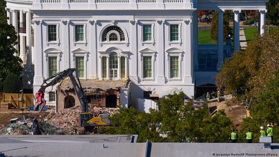 US judge orders Trump to halt ballroom construction