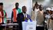 Côte d’Ivoire, Abidjan 2025 | Le président Alassane Ouattara glisse son bulletin dans l'urne Côte d’Ivoire, Abidjan 2025 | Le président Alassane Ouattara glisse son bulletin dans l'urne