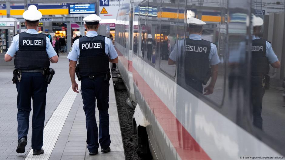 Germany news: Police push for more train station security