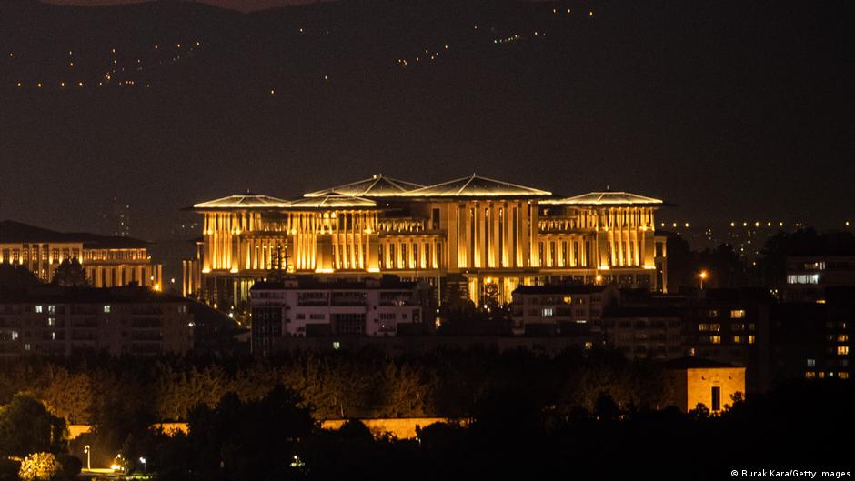 Alman Bertelsmann Vakfı'nın 2026 Dönüşüm Endeksinde Türkiye yine otokratik yönetilen ülkeler arasında yer aldı

Raporda demokratik ülkelerde de otokratikleşme eğilimlerinin arttığı uyarısı yapıldı