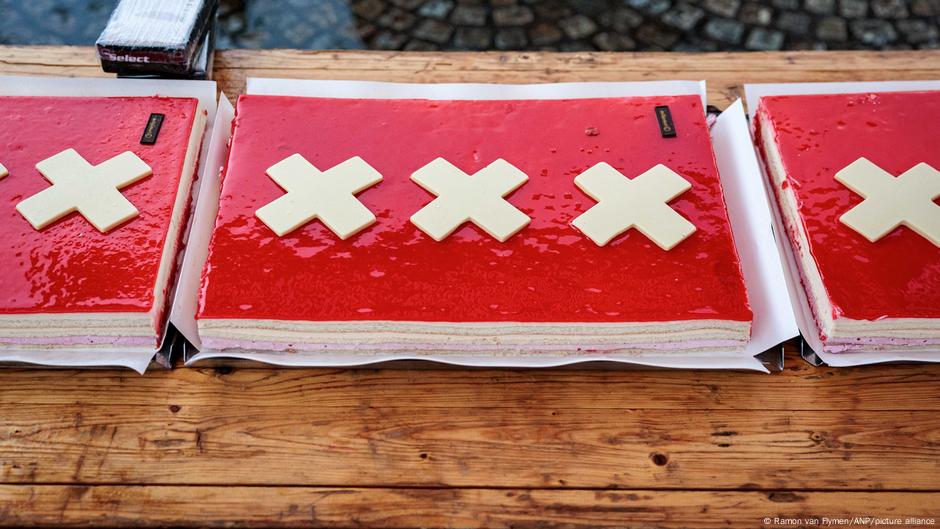 Amsterdam turns 750 with cake and festivities – DW – 10/27/2025 Amsterdam turns 750 with cake and festivities – DW – 10/27/2025