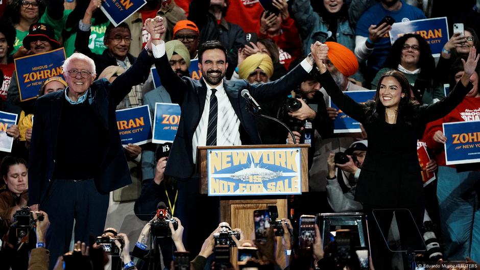 Berni Sanders, Zohran Mamdani, Aleksandrija Okasio-Kortez, 26.10.2025.