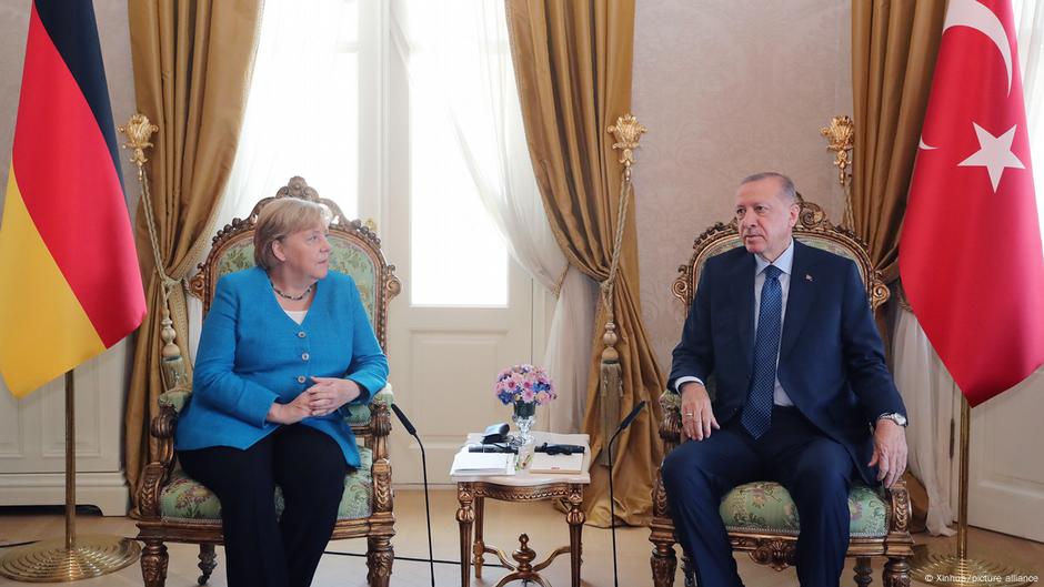 Merkel i Erdogan: Početak politike „ja tebi, ti meni“