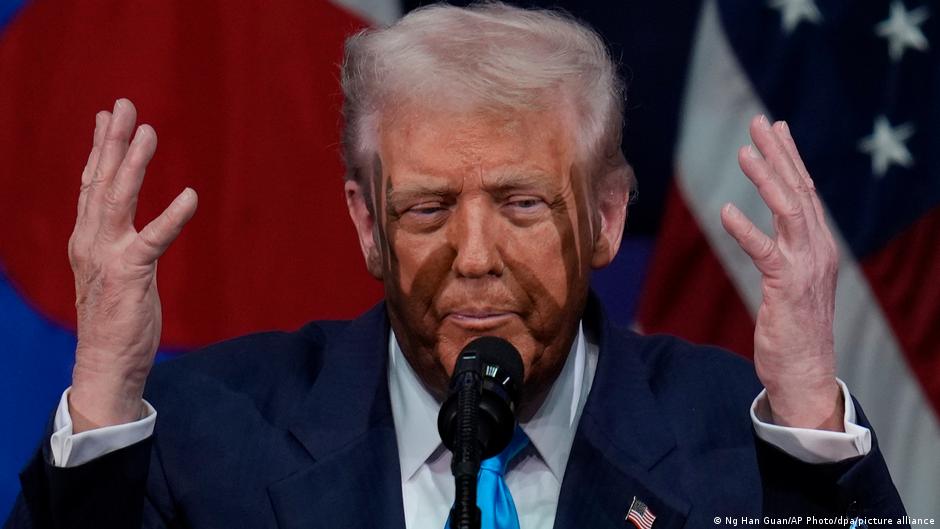 Juez bloquea intento de Trump sobre prueba de ciudadanía para votar