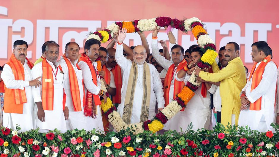 अमित शाह के बयान की मांग पर अड़ा विपक्ष, संसद स्थगित