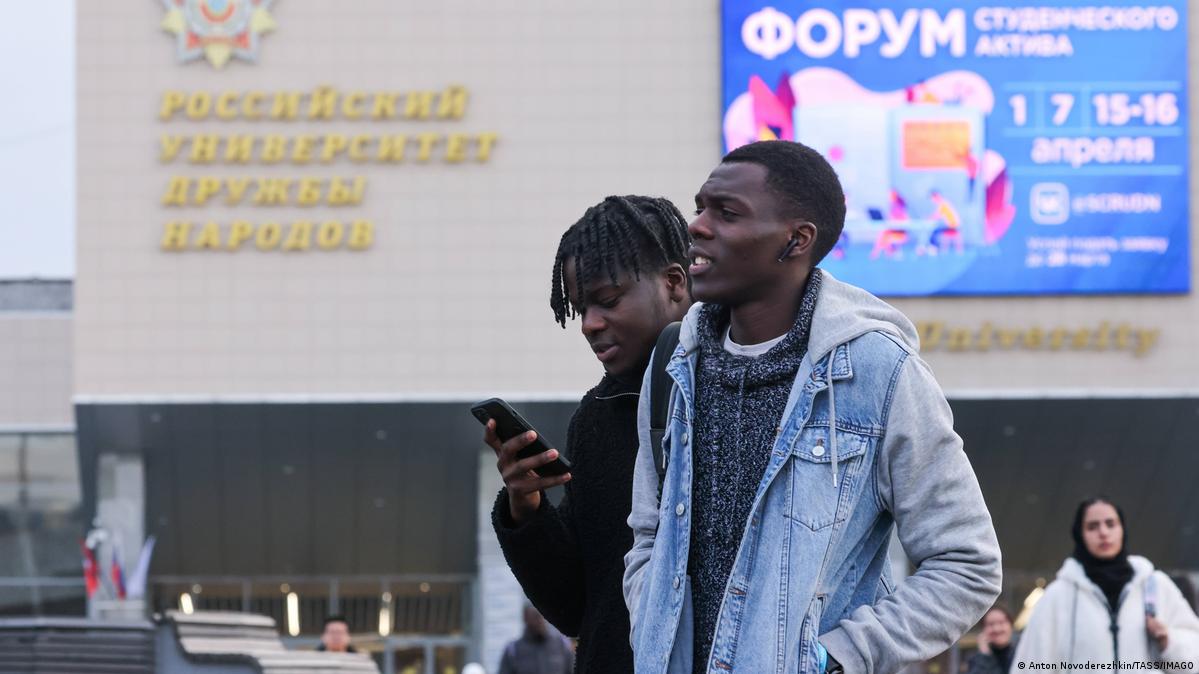 Russland Moskau 2023 | Gebäude der Russischen Universität der Völkerfreundschaft RUDN