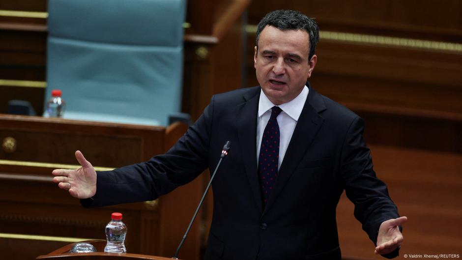 Kosovo at a crossroads after failure to form government  DW  10/31/2025