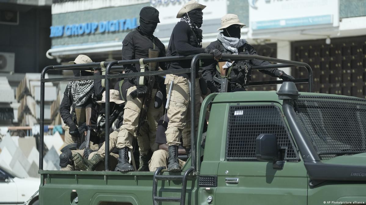 The evidence DW has reviewed indicates that police likely acted beyond the scope of their guidelines and training Image: AP