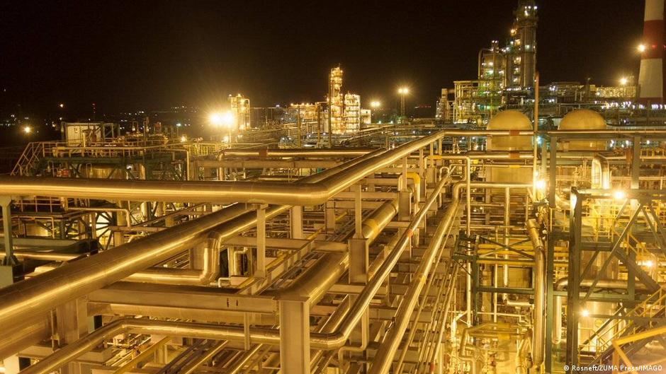 ЗСУ вчетверте за місяць уразили Саратовський НПЗ у Росії – DW – 28.11.2025